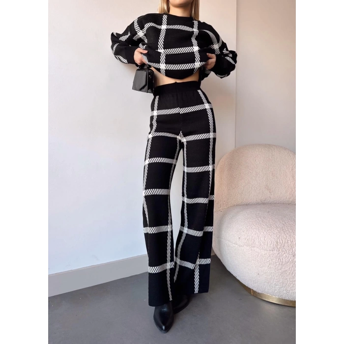 Ekoseli Triko Takım Siyah & Beyaz