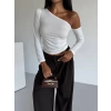 Omuz Detaylı Kollu Bluz – Beyaz